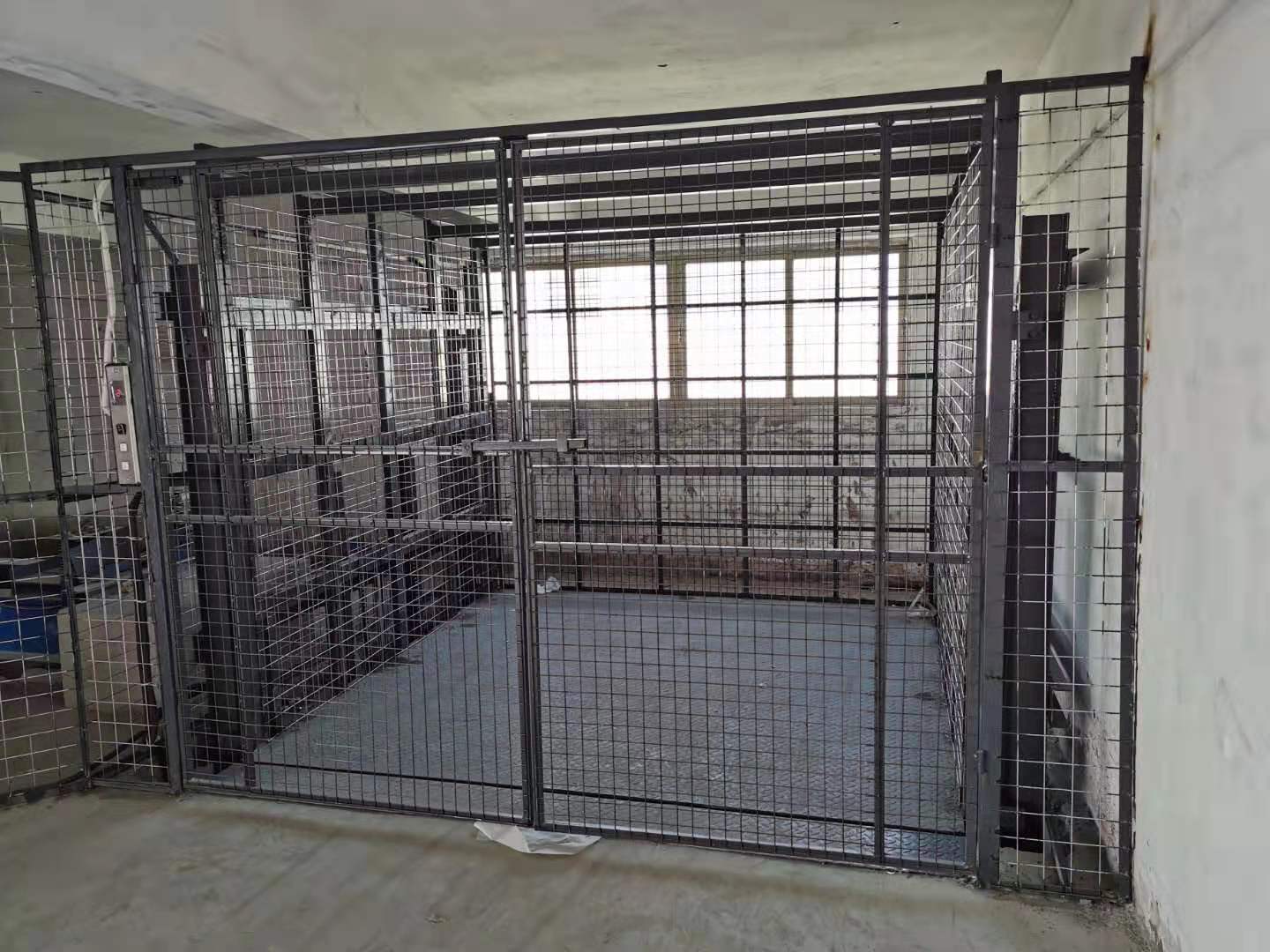 導(dǎo)軌式升降機(jī) 導(dǎo)軌式升降機(jī)