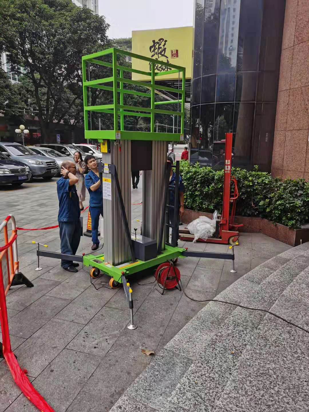 雙柱鋁合金升降機(jī)