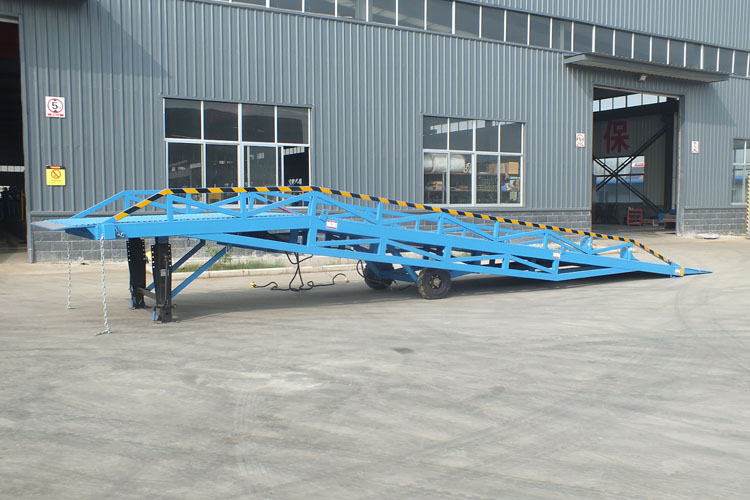 液壓移動(dòng)登車橋 液壓移動(dòng)登車橋