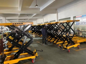 移動(dòng)式高空作業(yè)平臺(tái)