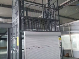 導(dǎo)軌式液壓升降平臺