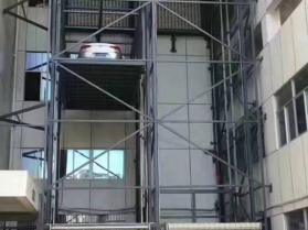 導(dǎo)軌式液壓升降平臺